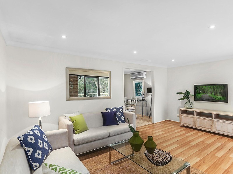 94 Bignell Street, Illawong NSW 2234