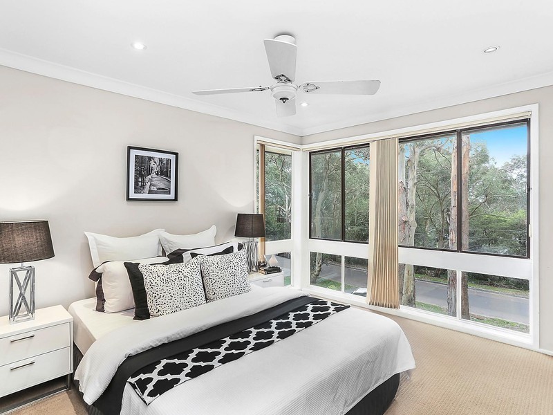 94 Bignell Street, Illawong NSW 2234