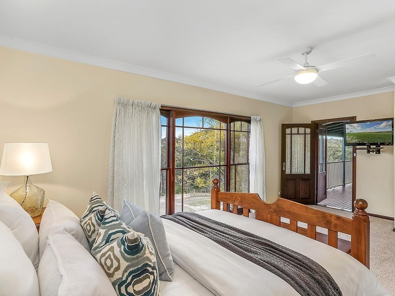 17 Bradley Place, Illawong NSW 2234