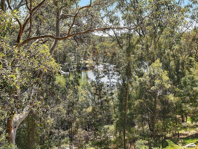 848 Henry Lawson Drive, Picnic Point NSW 2213