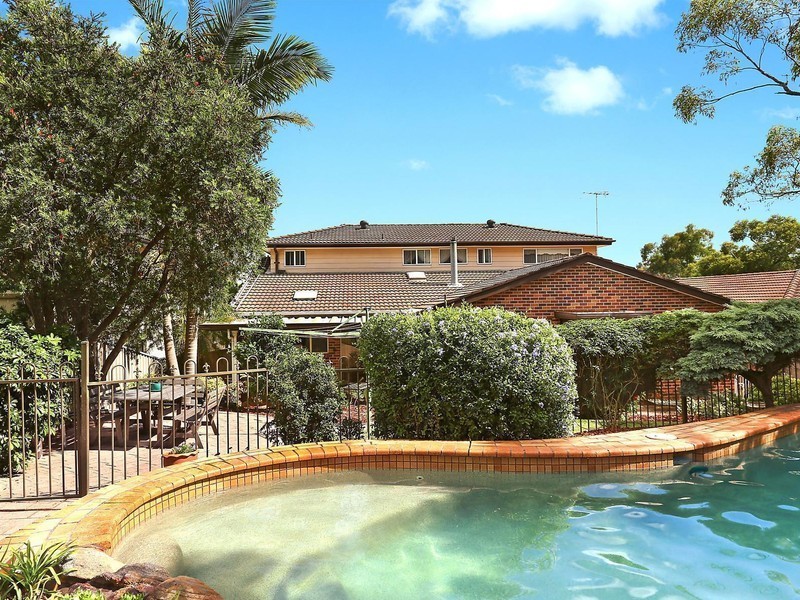 10 Blackwattle Place, Alfords Point NSW 2234