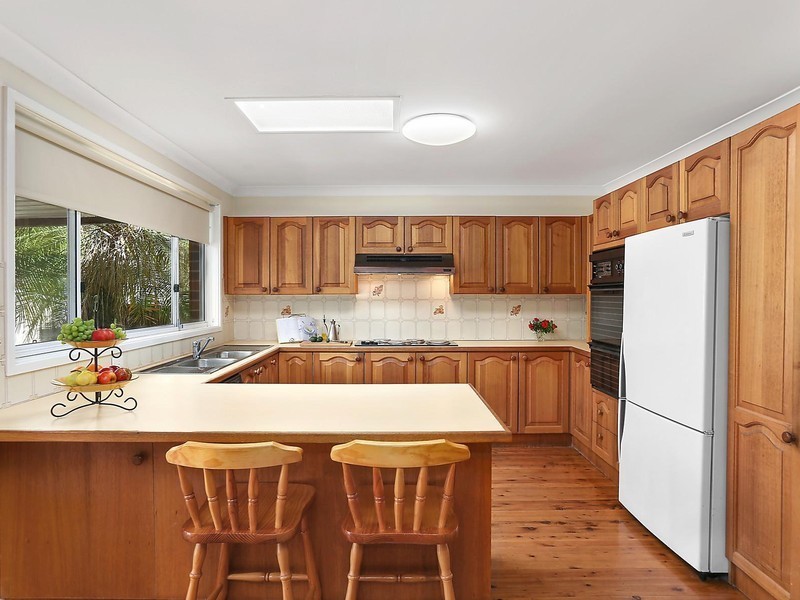10 Blackwattle Place, Alfords Point NSW 2234