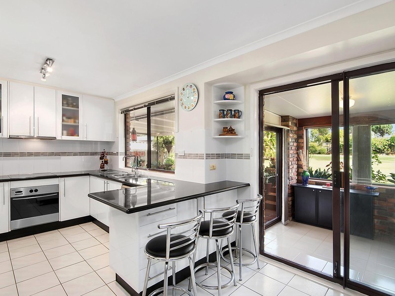 49 Mariner Road, Illawong NSW 2234