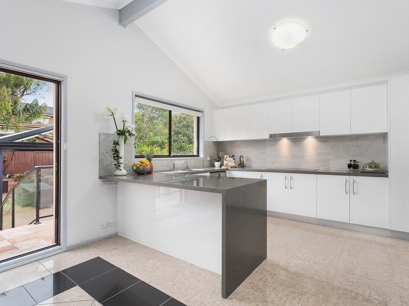 12 Blackwattle Place, Alfords Point NSW 2234