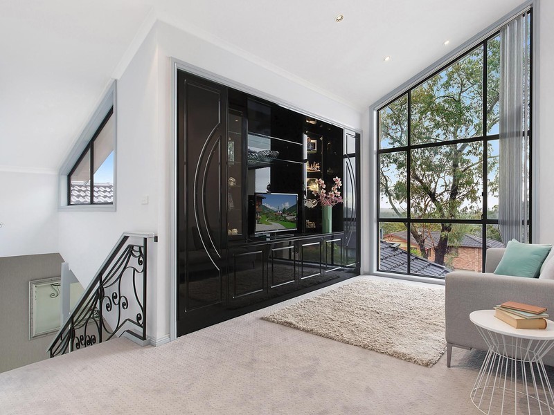 12 Blackwattle Place, Alfords Point NSW 2234