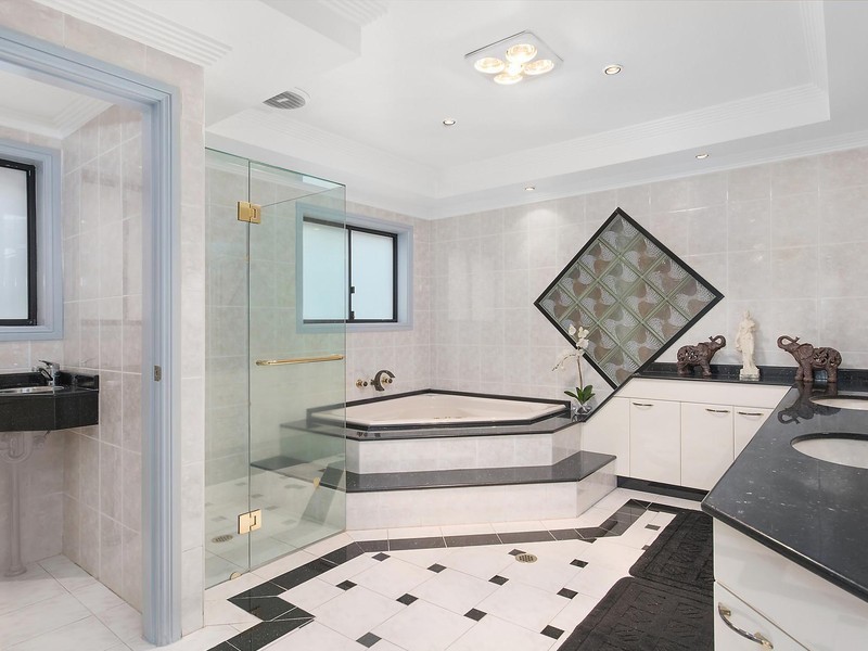 12 Blackwattle Place, Alfords Point NSW 2234