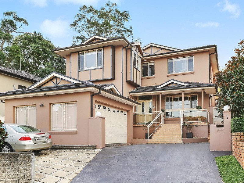 7 Silverleaf Row, Menai NSW 2234