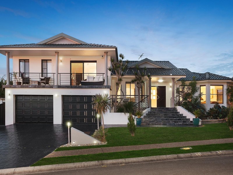 1 Llanberis Drive, Menai NSW 2234