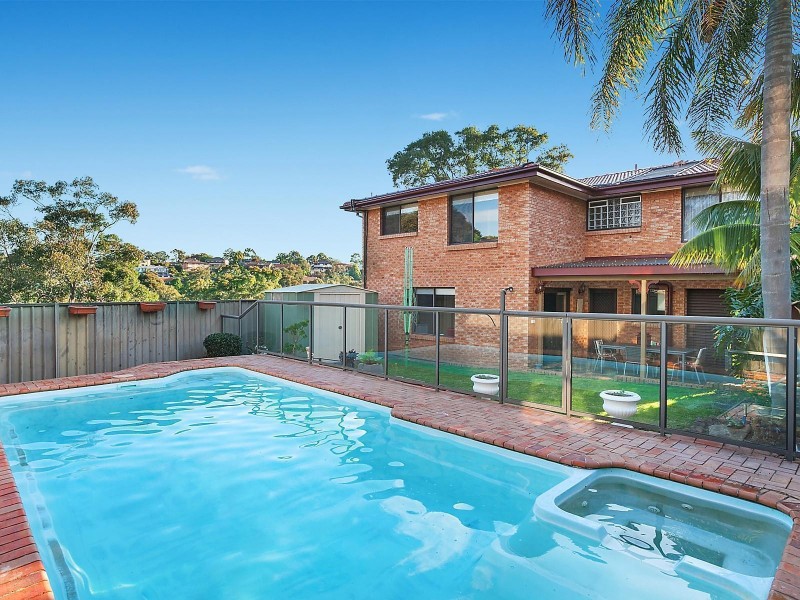 1 Northbrook Place, Illawong NSW 2234