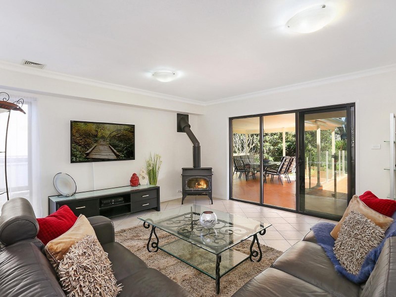 15 Parkwood Drive, Menai NSW 2234