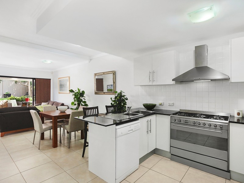 15/54 Osprey Drive, Illawong NSW 2234