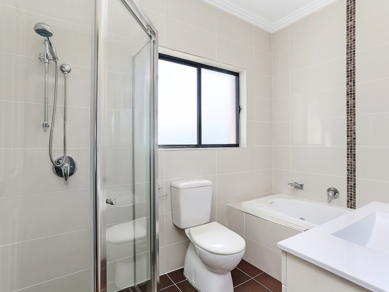 2 Ewen Street, Roselands NSW 2196