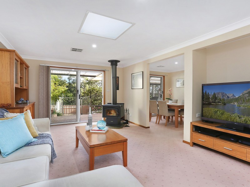 16 Brushwood Drive, Alfords Point NSW 2234