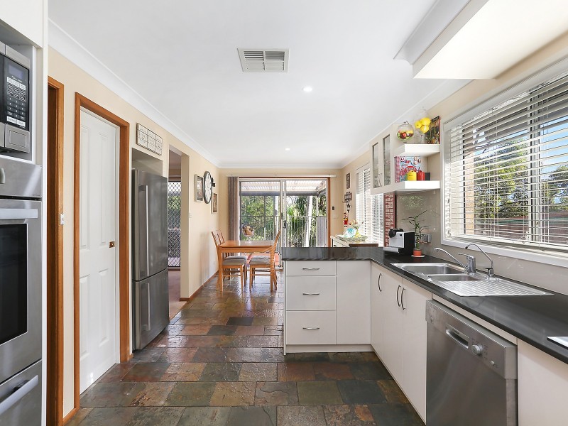 16 Brushwood Drive, Alfords Point NSW 2234