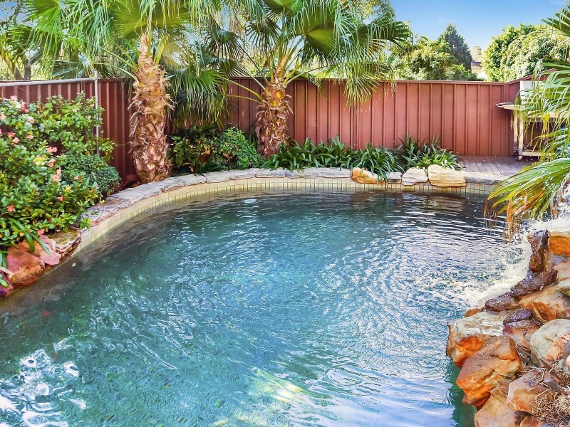 16 Brushwood Drive, Alfords Point NSW 2234