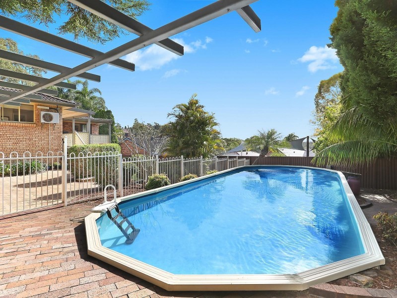 15 Shand Close, Illawong NSW 2234