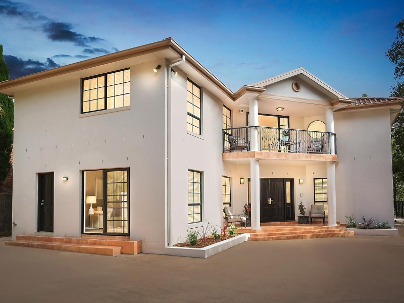 19 Thompson Avenue, Illawong NSW 2234