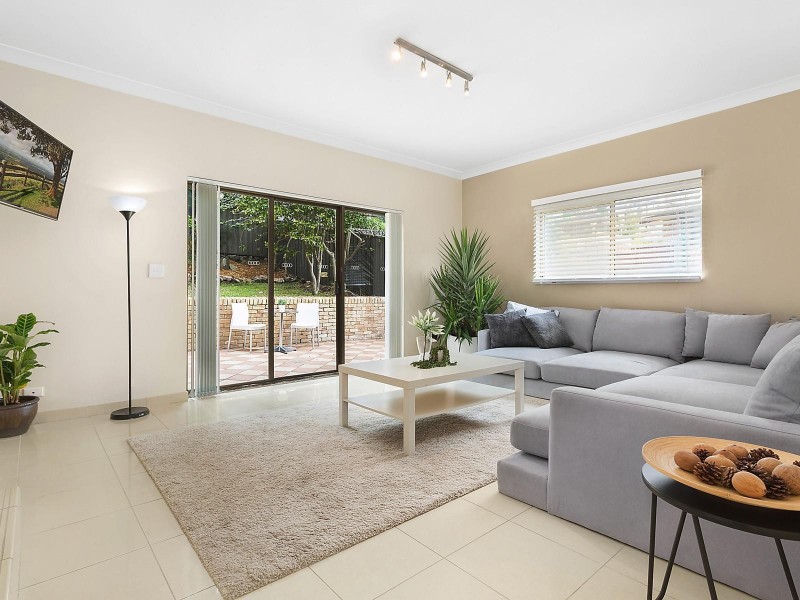 26 Sylvan Ridge Drive, Illawong NSW 2234