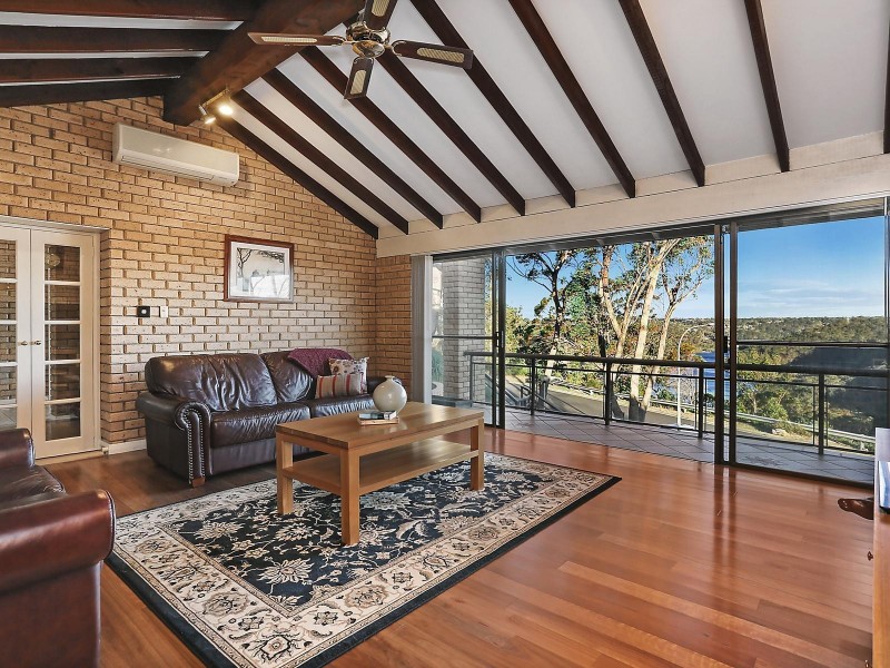 23 Redman Avenue, Illawong NSW 2234