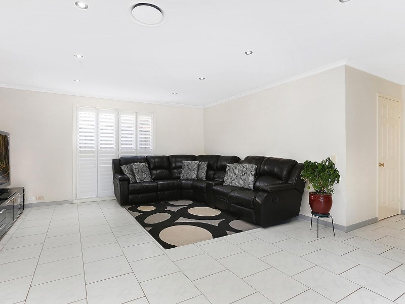 12 The Woods Circuit, Menai NSW 2234