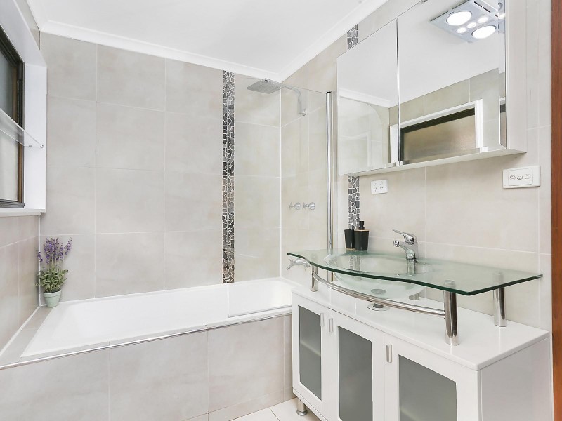 11 Bromwich Place, Menai NSW 2234