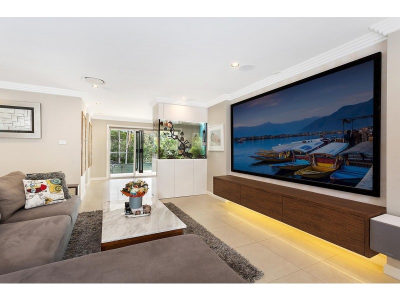 11 Charlotte Place, Illawong NSW 2234
