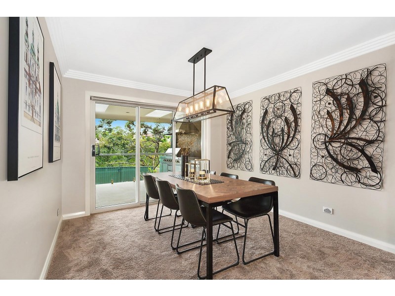 11 Charlotte Place, Illawong NSW 2234
