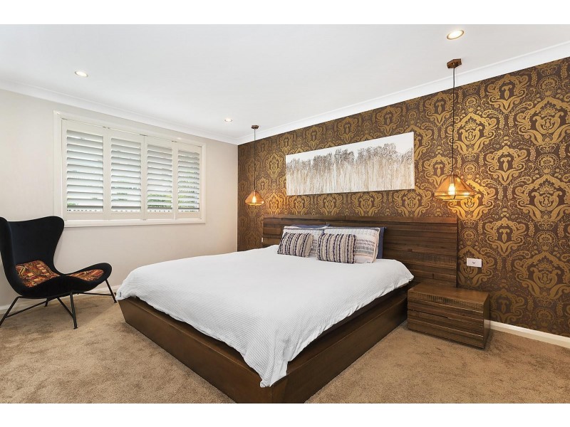 11 Charlotte Place, Illawong NSW 2234