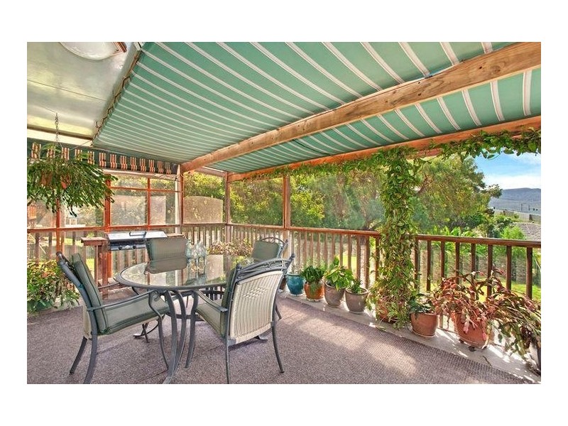 73 Russell Street, Woonona NSW 2517