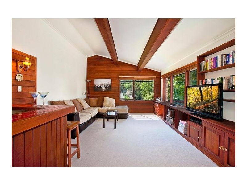 41 Highlands Parade, Bulli NSW 2516