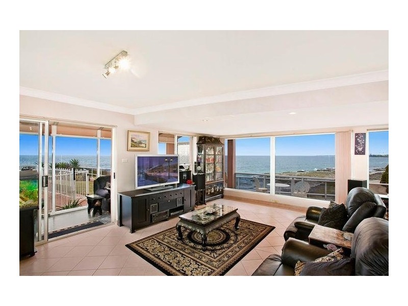 155 Lawrence Hargrave Drive, Austinmer NSW 2515
