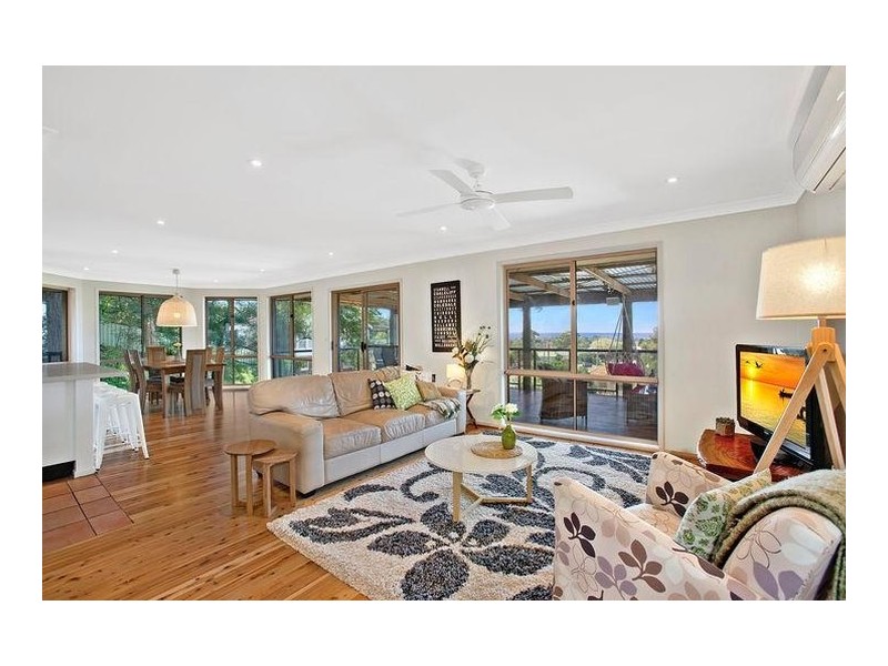 85A Stephen Drive, Woonona NSW 2517