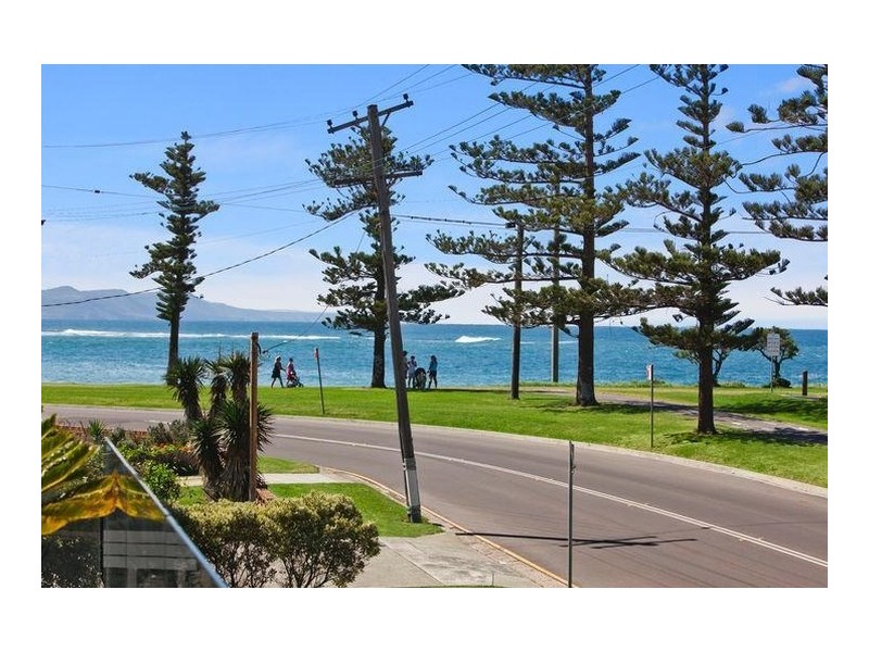 16 Trinity Row, Bulli NSW 2516