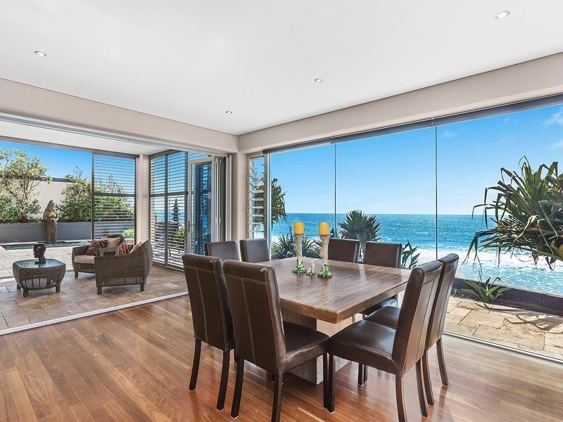 2 Corbett Avenue, Thirroul NSW 2515