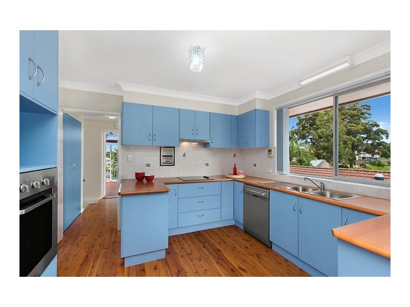 19 Wilford Street, Corrimal NSW 2518