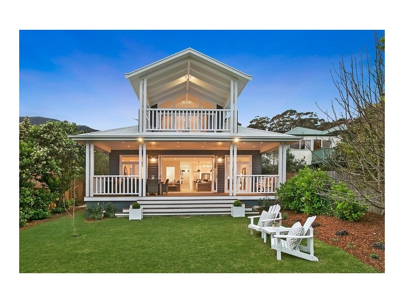 15 Mountain Road, Austinmer NSW 2515