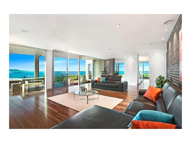 2 Weaver Terrace, Bulli NSW 2516