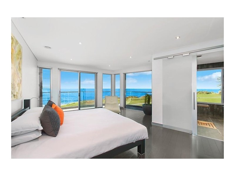2 Weaver Terrace, Bulli NSW 2516