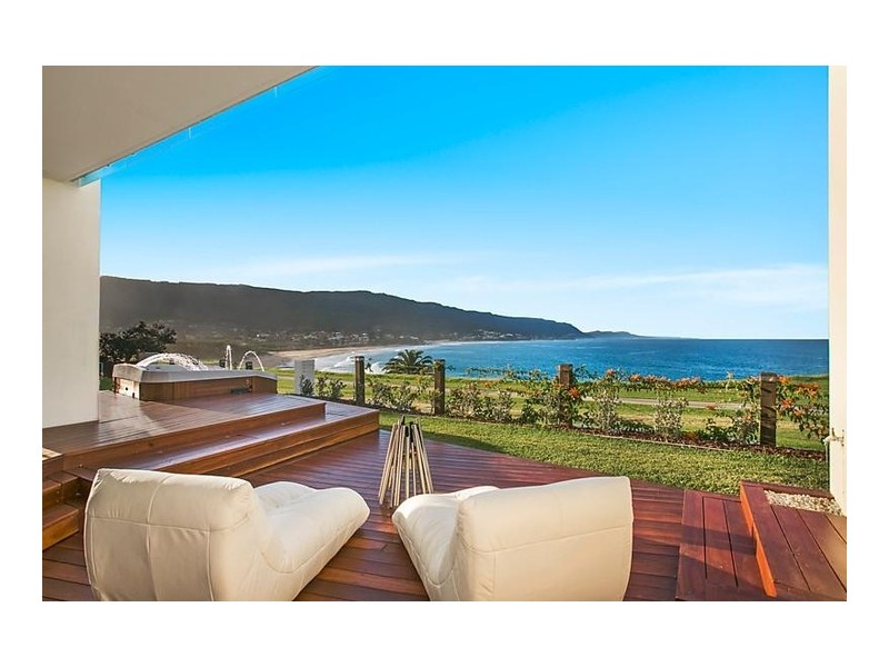 2 Weaver Terrace, Bulli NSW 2516