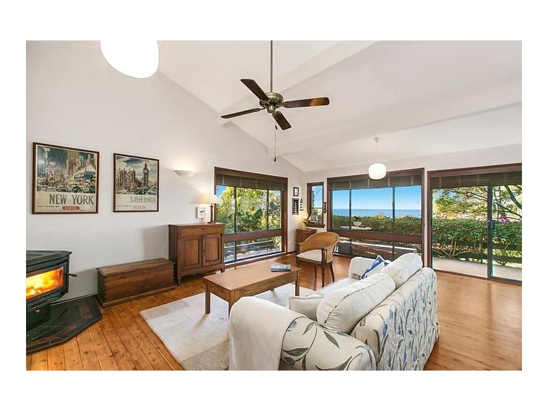 12 Joanne Street, Woonona NSW 2517