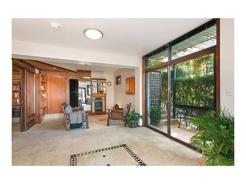 12 Joanne Street, Woonona NSW 2517