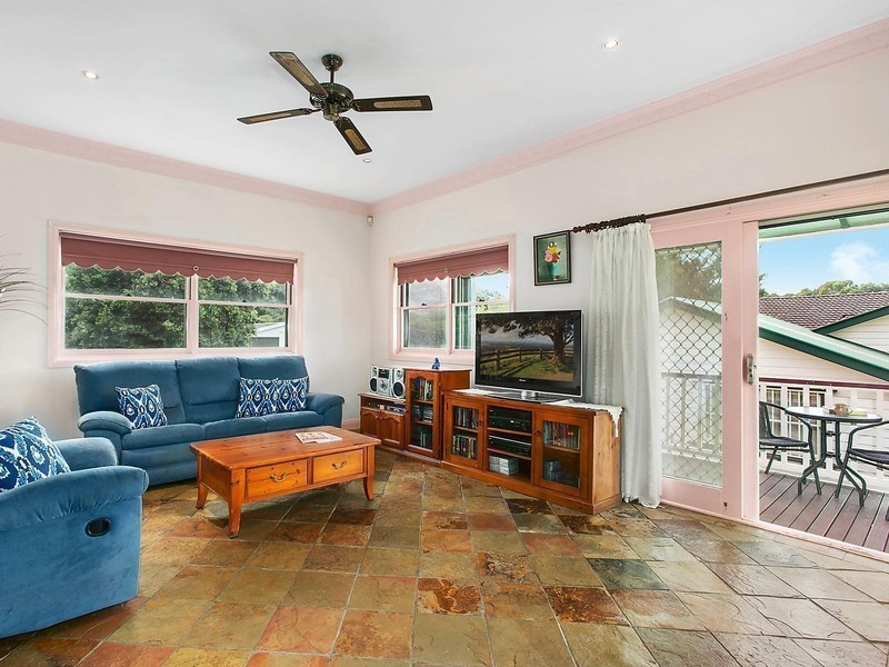 37 Gray Street, Woonona NSW 2517