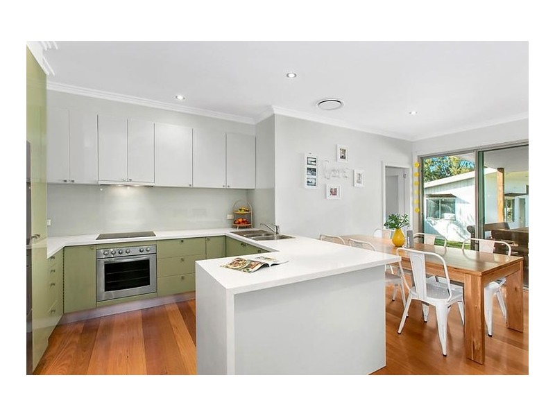 33 Railway Parade, Woonona NSW 2517