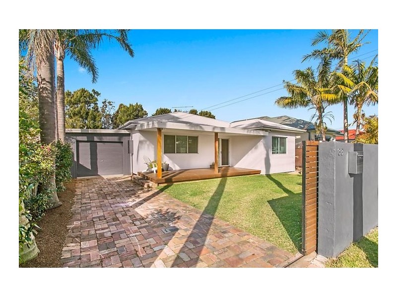 33 Railway Parade, Woonona NSW 2517