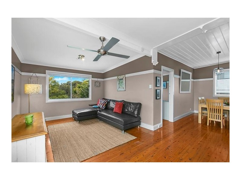 124 Princes Highway, Thirroul NSW 2515