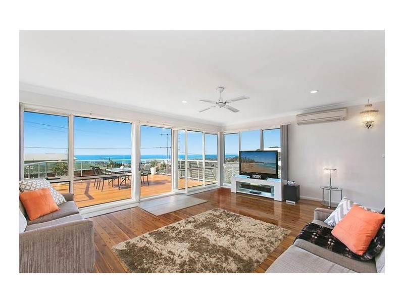 51 Armagh Parade, Thirroul NSW 2515