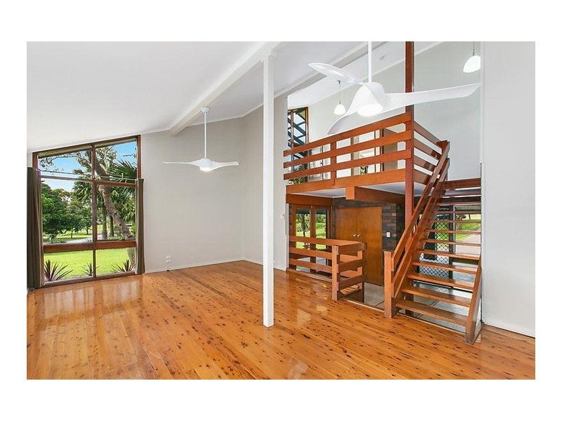 2 Station Street, Stanwell Park NSW 2508