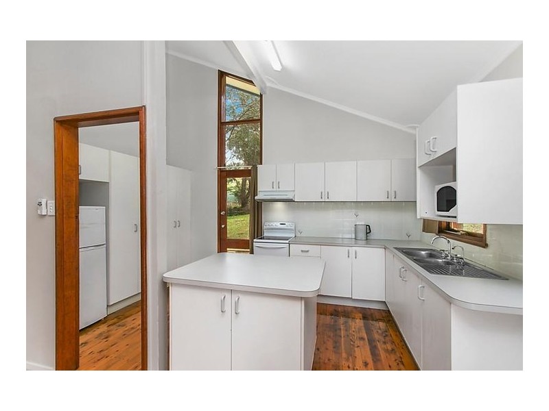 2 Station Street, Stanwell Park NSW 2508
