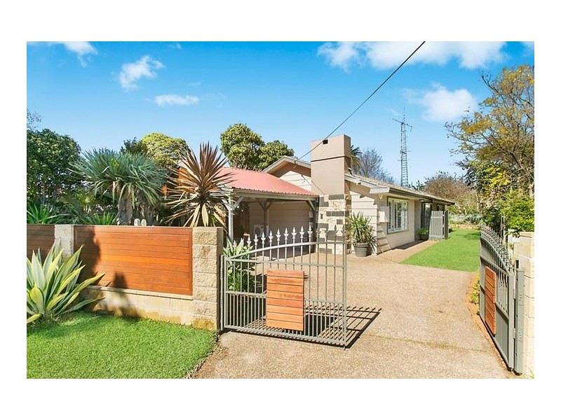 2 Dumbrell Road, Bulli NSW 2516