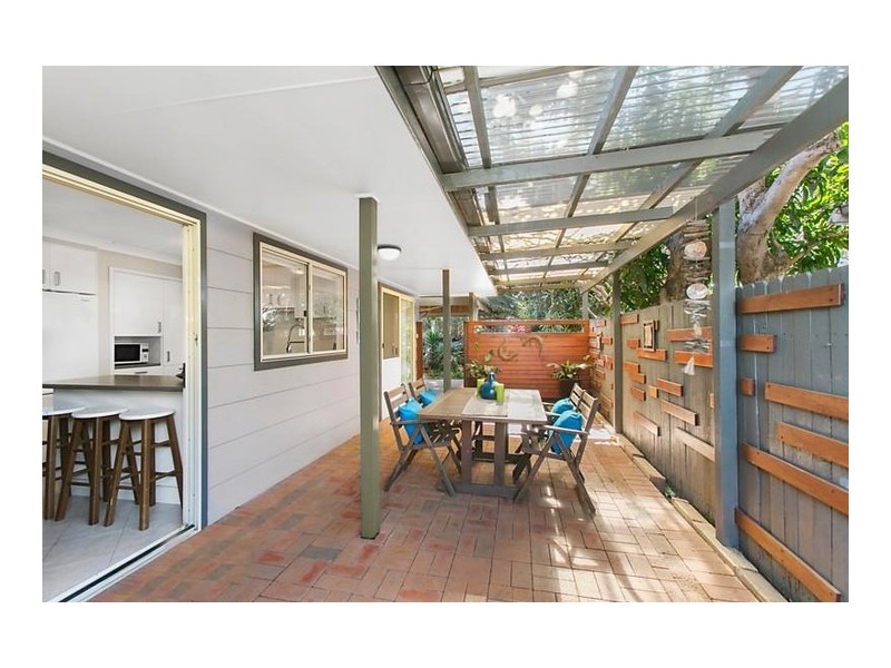2 Dumbrell Road, Bulli NSW 2516
